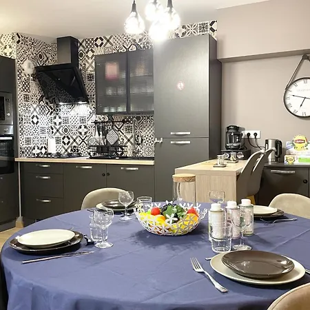 Le Port Enchante - Parking - Terrasse Apartman