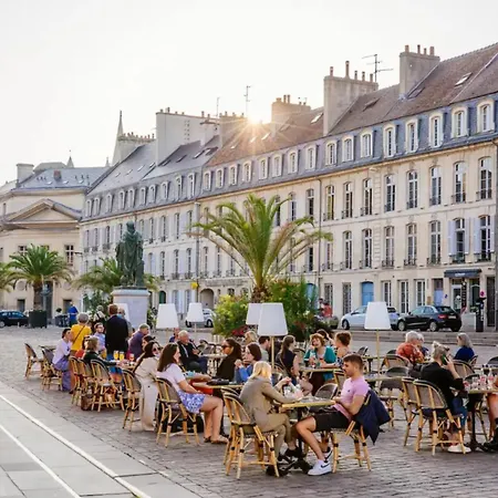 Le Port Enchanté - Parking - Terrasse Caen